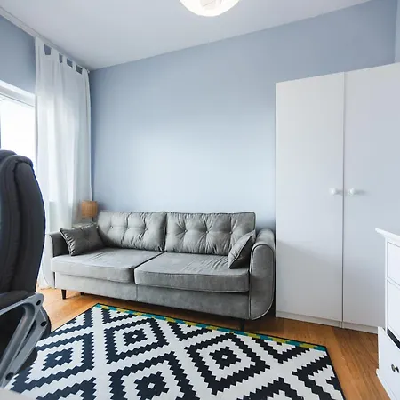 Golden Times Przymorze 17 Pietro Apartment *